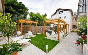 Ravello House